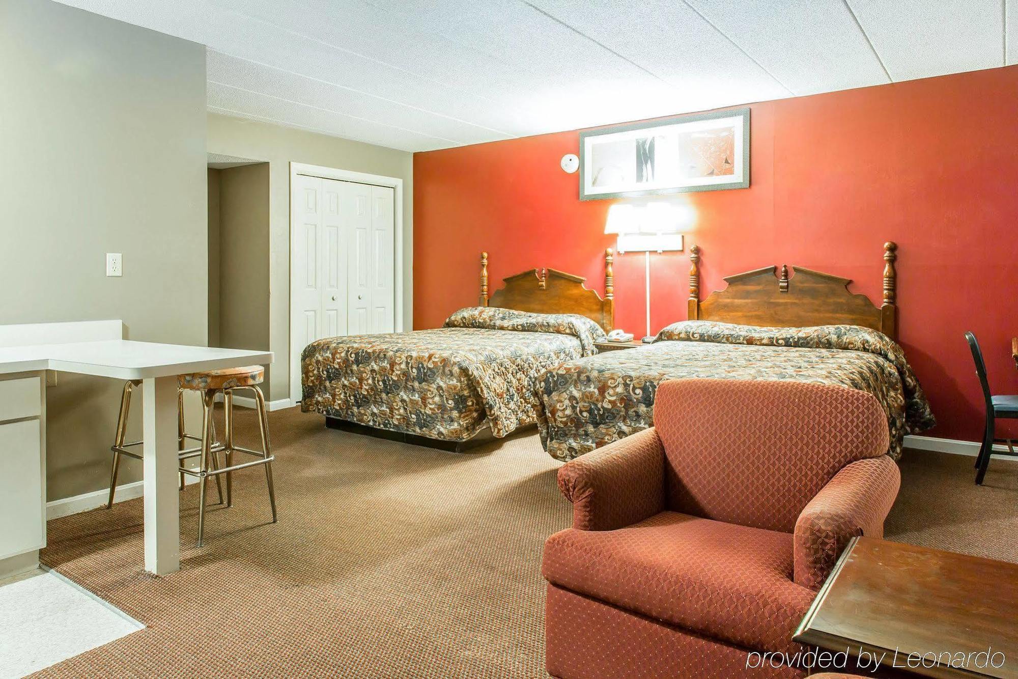 Econo Lodge Inn & Suites Groton Kültér fotó